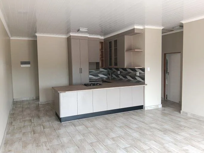 2 Bedroom Townhouse to rent in Cove Rock