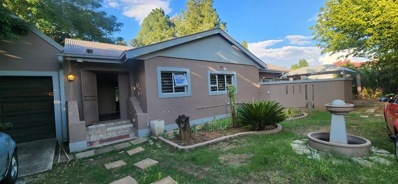 4 Bedroom House for sale in Baillie Park