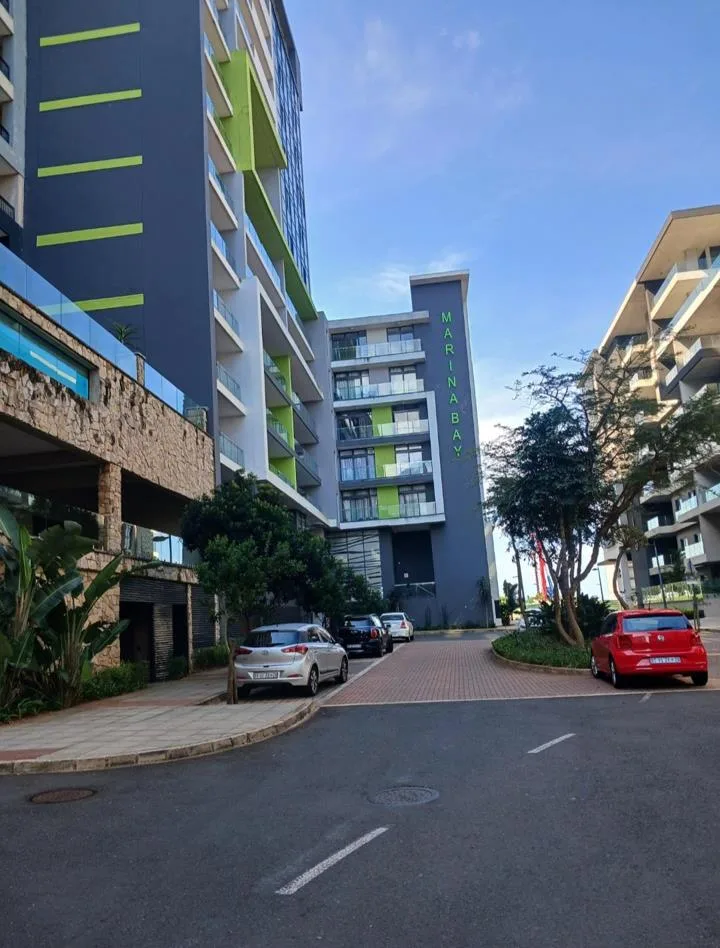 3 Bedroom Apartment / flat to rent in New Town Centre