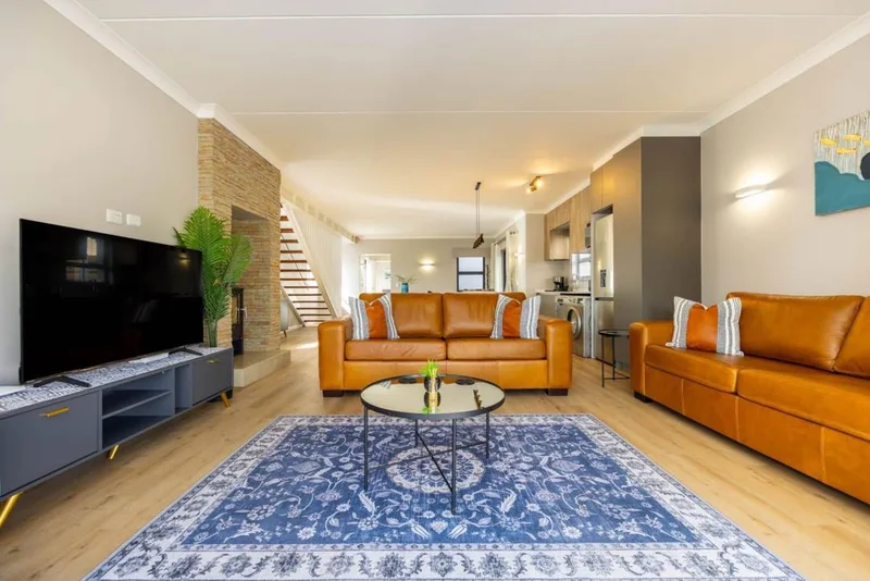 4 Bedroom Townhouse to rent in Plettenberg Bay Central