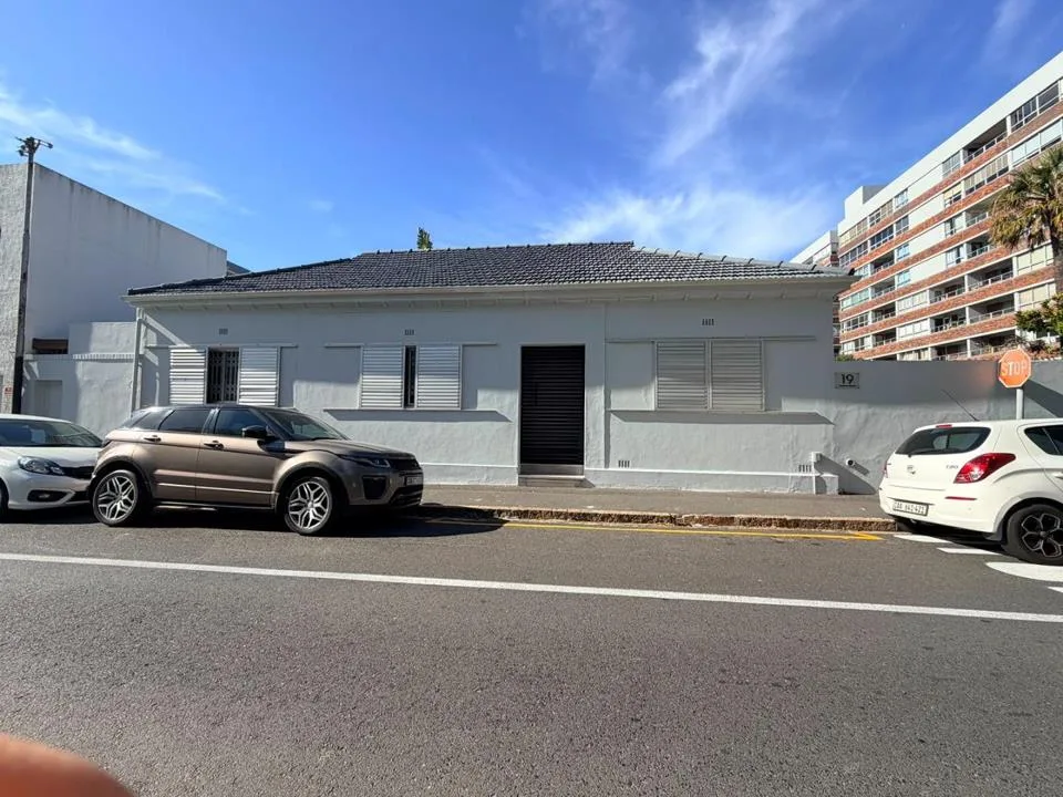 3.5 Bedroom House to rent in Sea Point
