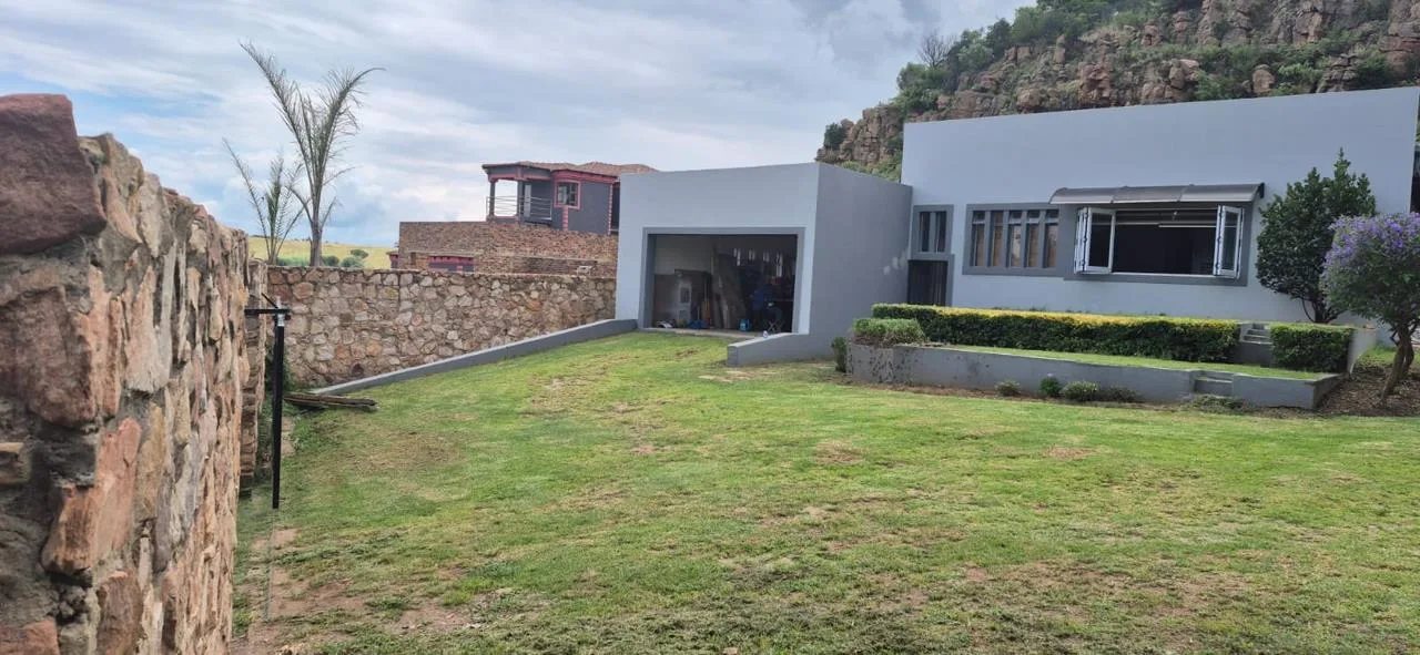 4 Bedroom House to rent in Bronkhorstbaai