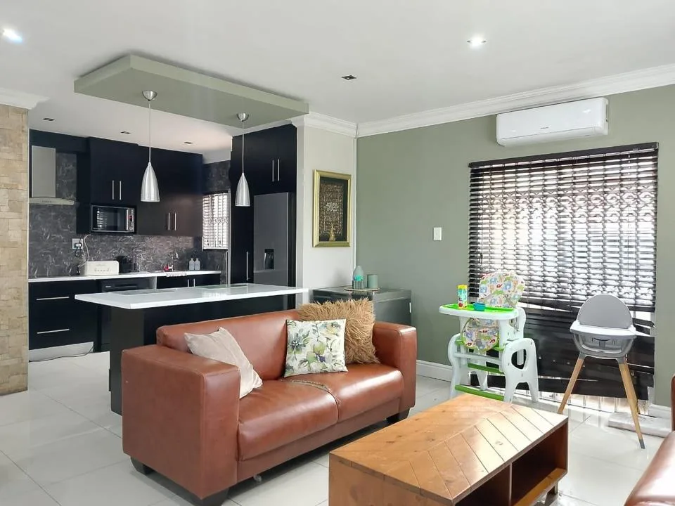2 Bedroom House to rent in Retreat