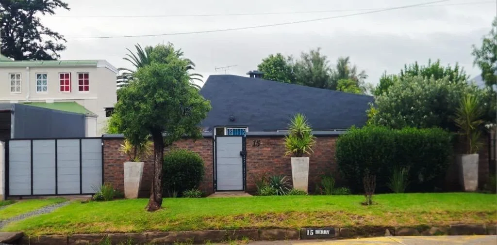 3 Bedroom House for sale in Top Town