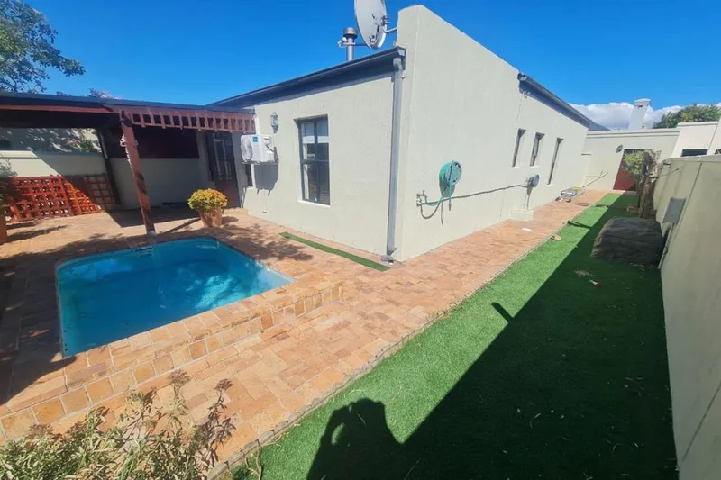3 Bedroom House to rent in Atlantic Beach Golf Estate