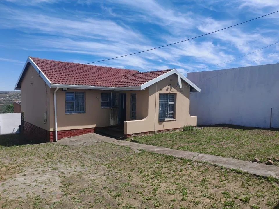 3 Bedroom House for sale in Mdantsane Nu 17