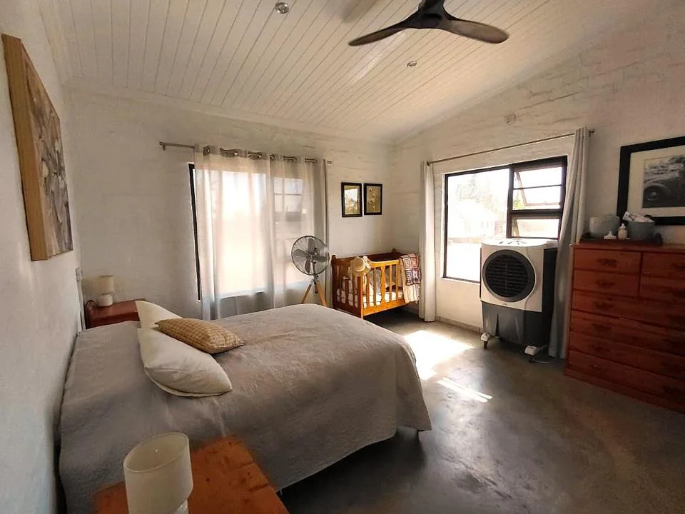 1 Bedroom House for sale in Orania