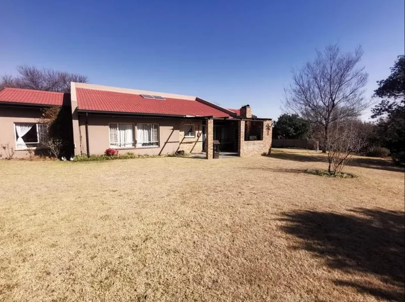 4 Bedroom House for sale in Sasolburg Ext 11