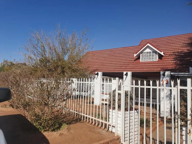 3 Bedroom House to rent in Postmasburg