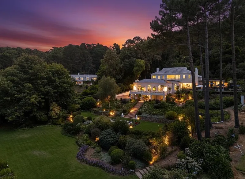4 Bedroom House to rent in Constantia