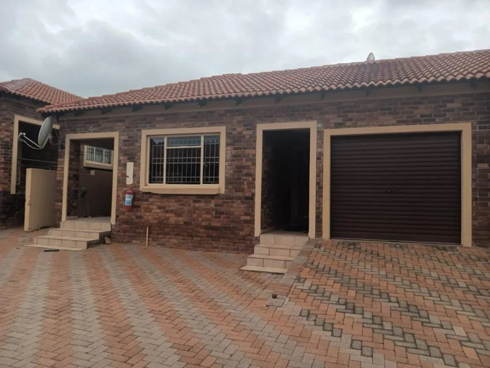 3 Bedroom Townhouse to rent in Waterberry Country Estate