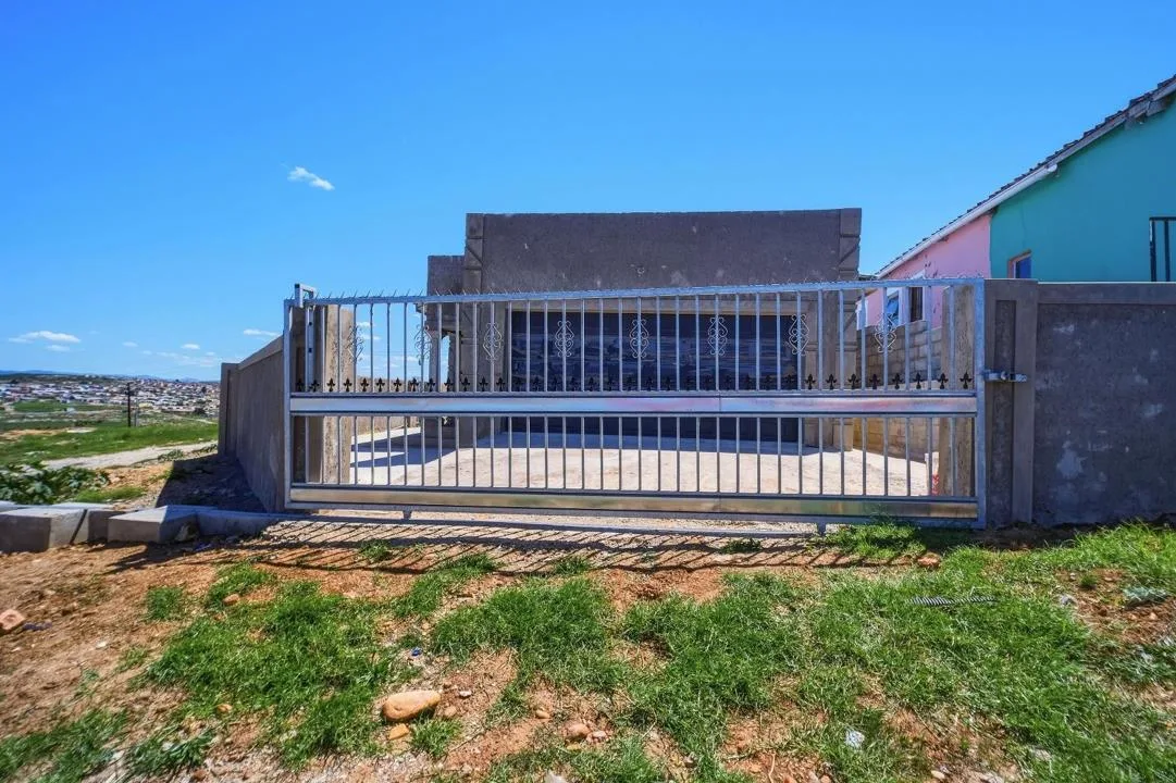 3 Bedroom House for sale in Kwadwesi