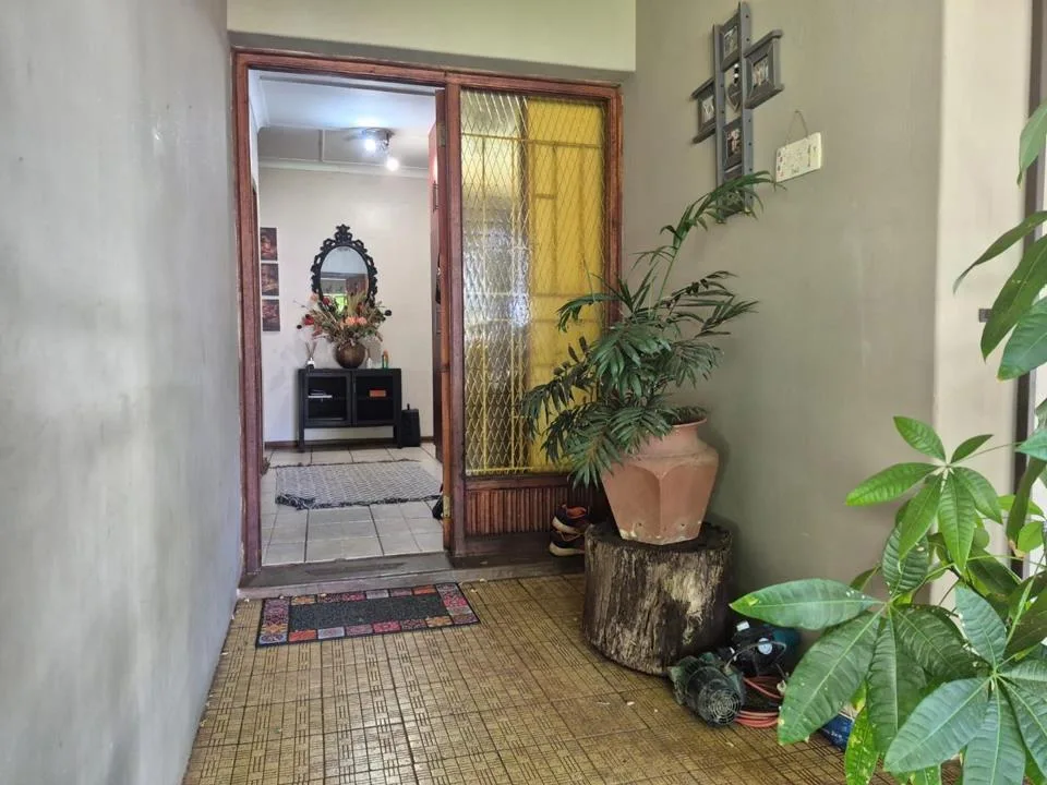 4 Bedroom House for sale in Kuruman