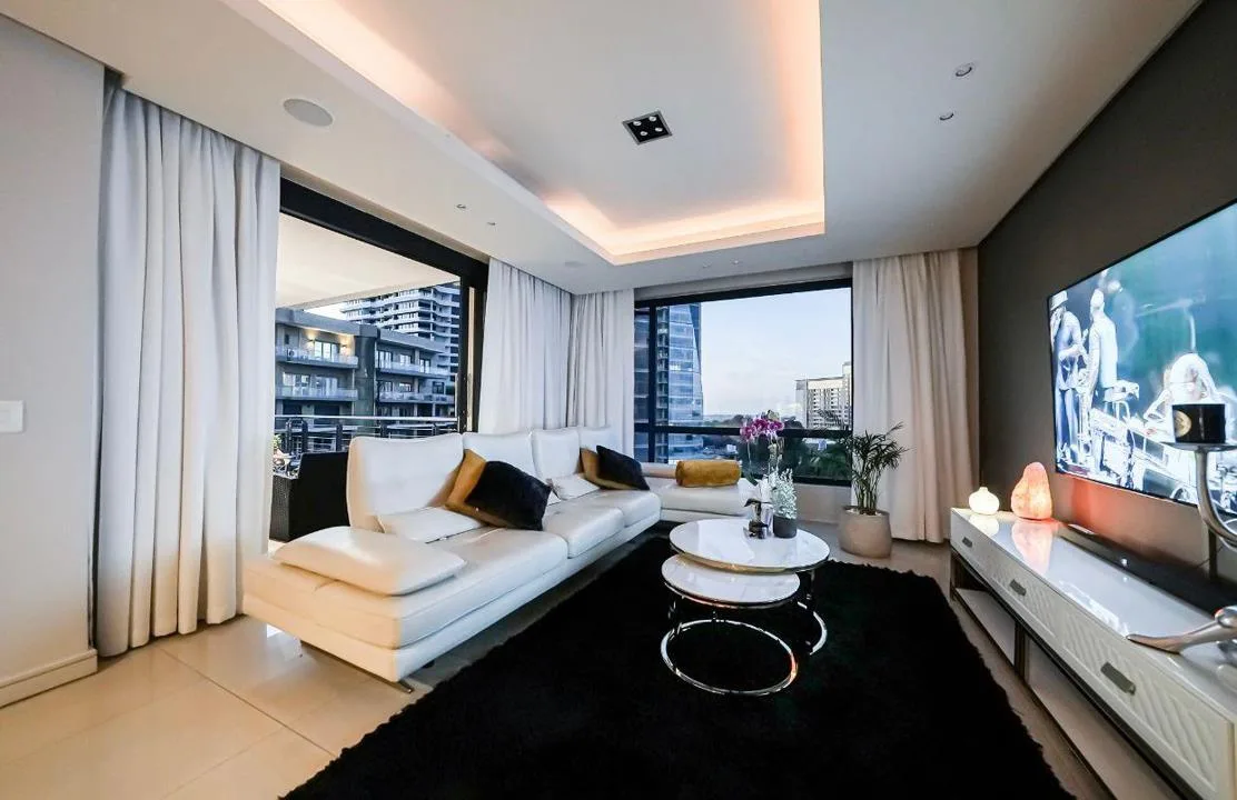 2 Bedroom Apartment / flat to rent in Morningside