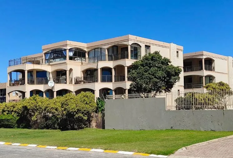 5 Bedroom Apartment / flat for sale in Jeffreys Bay Central