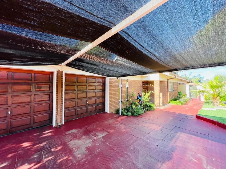 3 Bedroom House for sale in Ivy Park