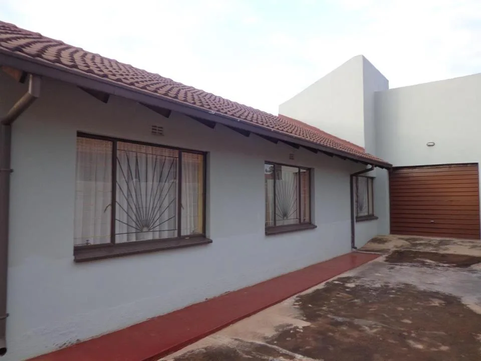 3 Bedroom House for sale in Westenburg