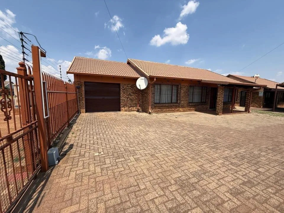 3 Bedroom Townhouse to rent in Del Judor