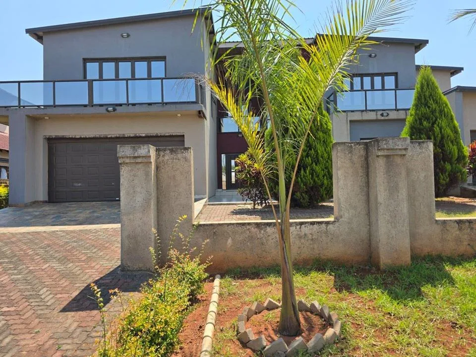 6 Bedroom House for sale in Riverside Estate