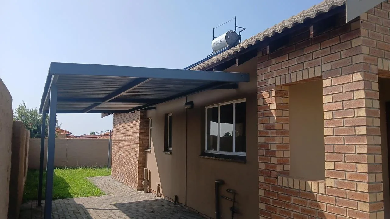 3 Bedroom House for sale in Waterkloof Hill Estate