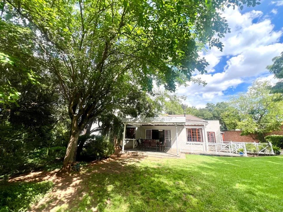 5 Bedroom House for sale in Waverley
