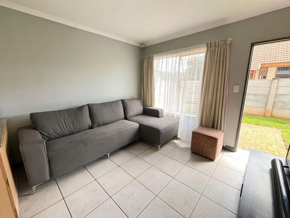 2 Bedroom Townhouse for sale in Langenhovenpark