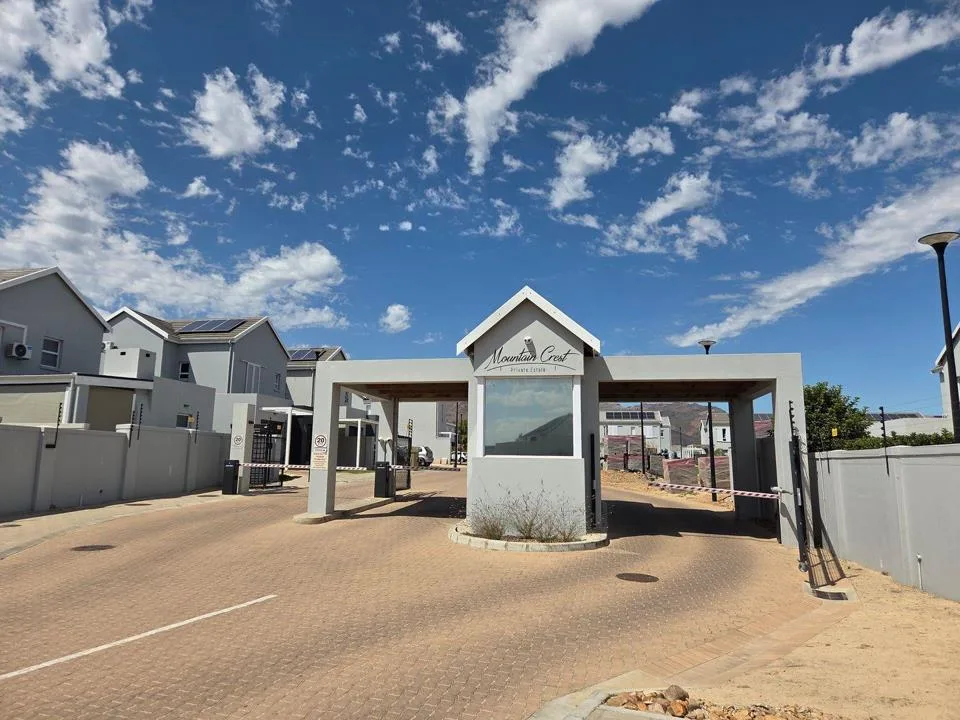 3 Bedroom House to rent in Mountain Crest Private Estate