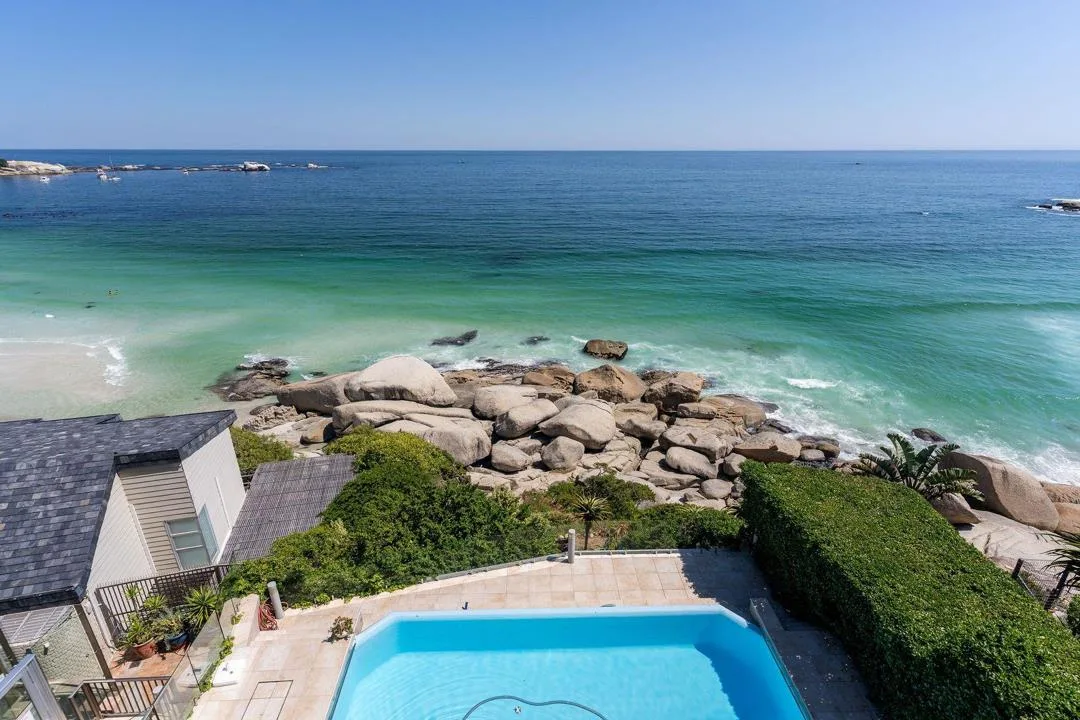3 Bedroom Apartment / flat to rent in Clifton