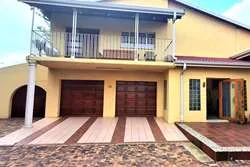 6 Bedroom House for sale in Deneysville