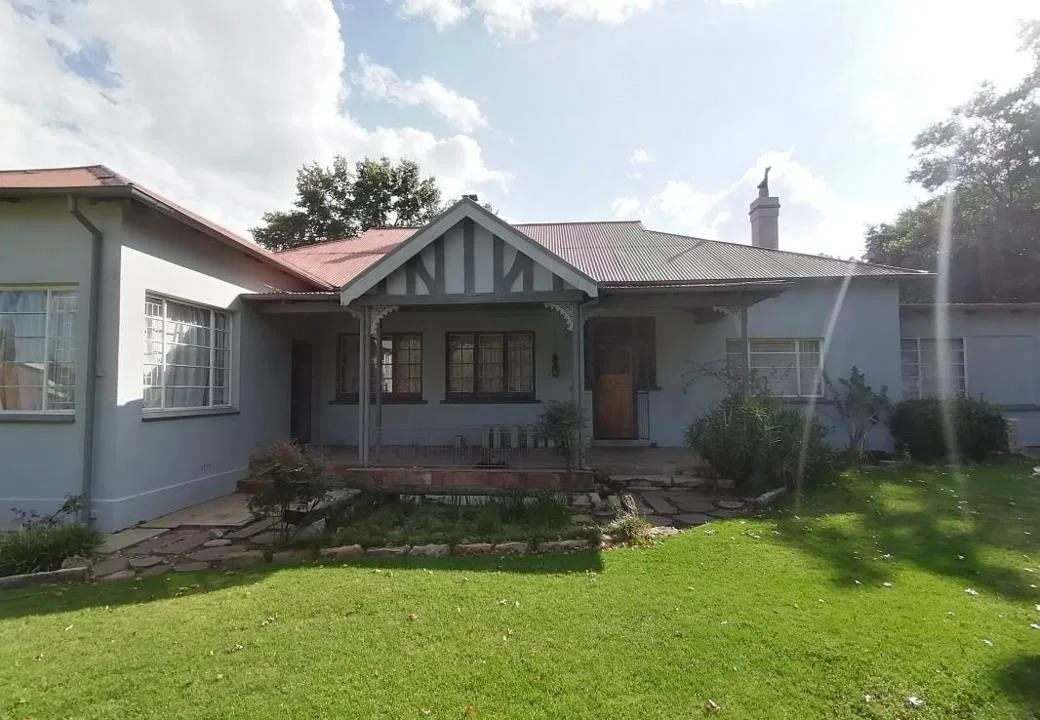 4 Bedroom House for sale in Ficksburg