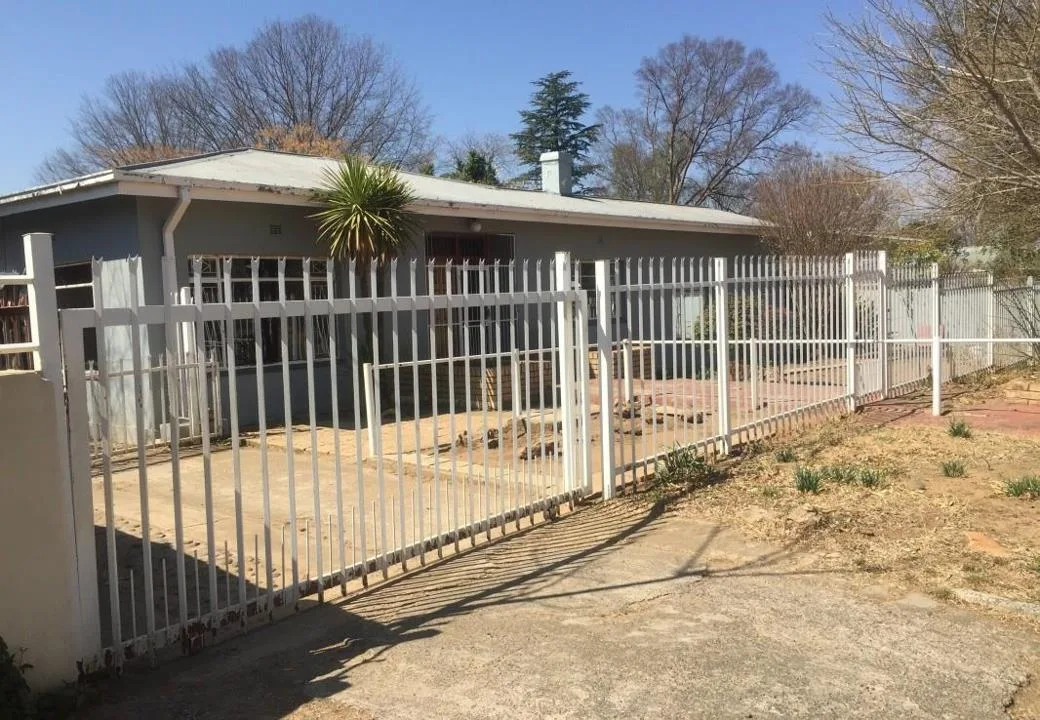 3 Bedroom House for sale in Ficksburg