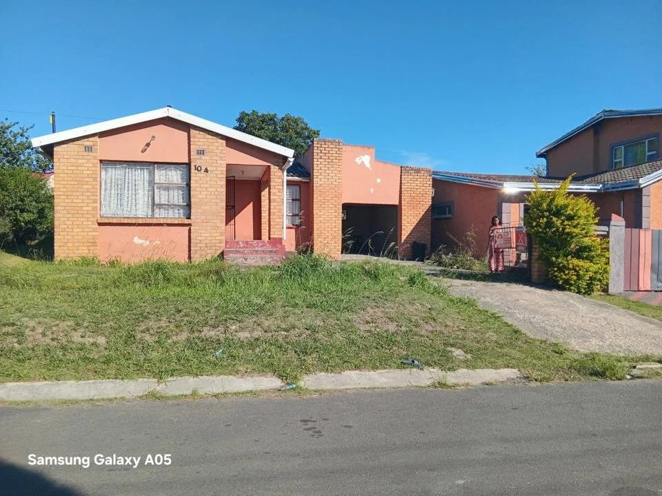 2 Bedroom House for sale in Mdantsane Nu 1