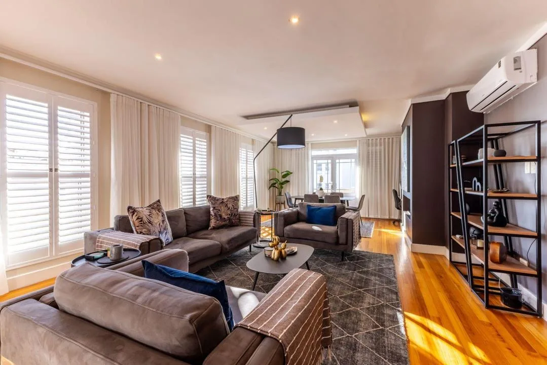 3 Bedroom Apartment / flat to rent in Sea Point