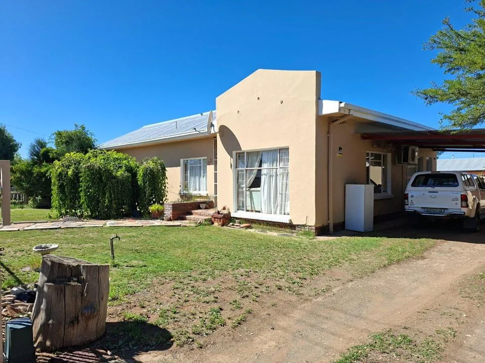 3 Bedroom House for sale in Middelburg