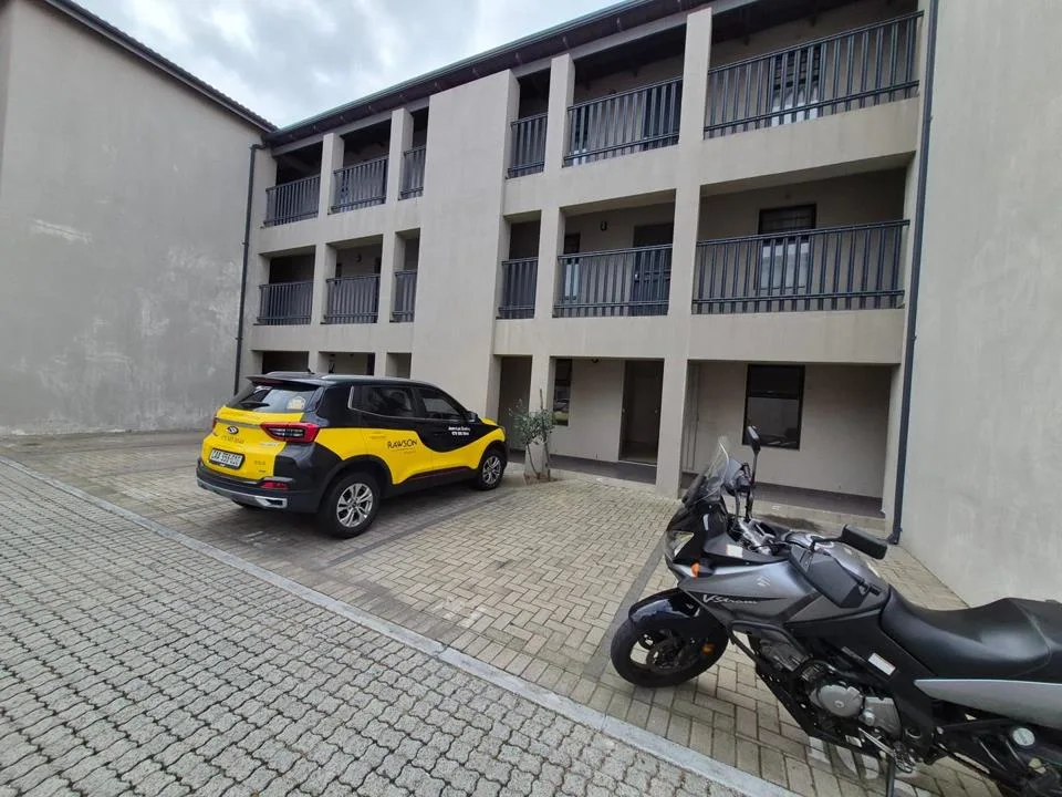 2 Bedroom Apartment / flat to rent in Parklands East