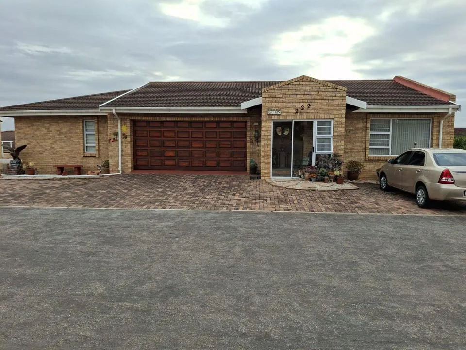 3 Bedroom House for sale in Eden Glen