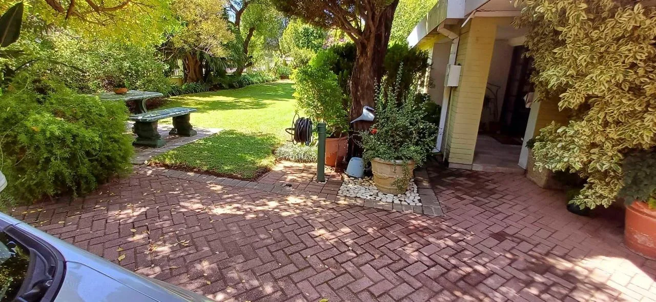 4 Bedroom House for sale in St Helena