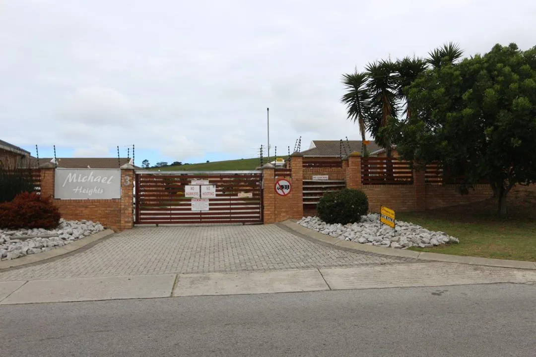 3 Bedroom House for sale in Kamma Park