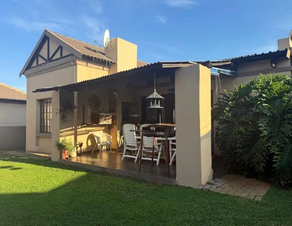 3 Bedroom Townhouse for sale in Waterval East