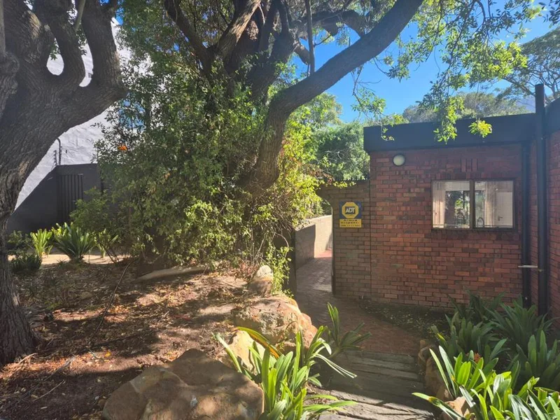 1 Bedroom Apartment / flat to rent in Hout Bay Central