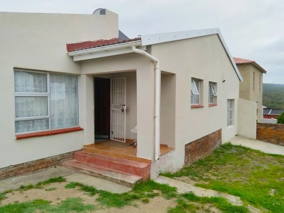 4 Bedroom House for sale in West Bank