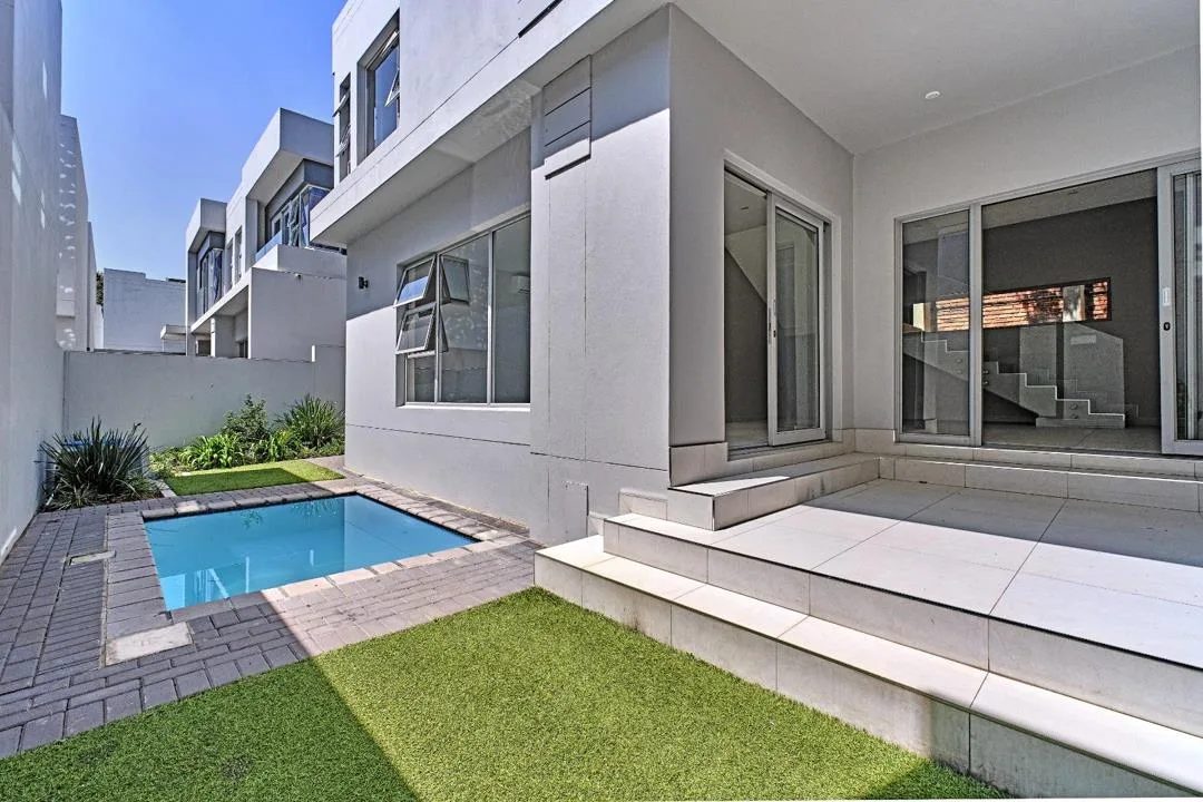 3 Bedroom House to rent in Bryanston