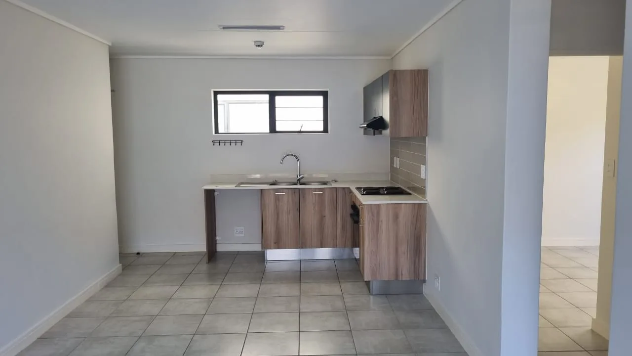 2 Bedroom Apartment / flat to rent in Gordons Bay Central