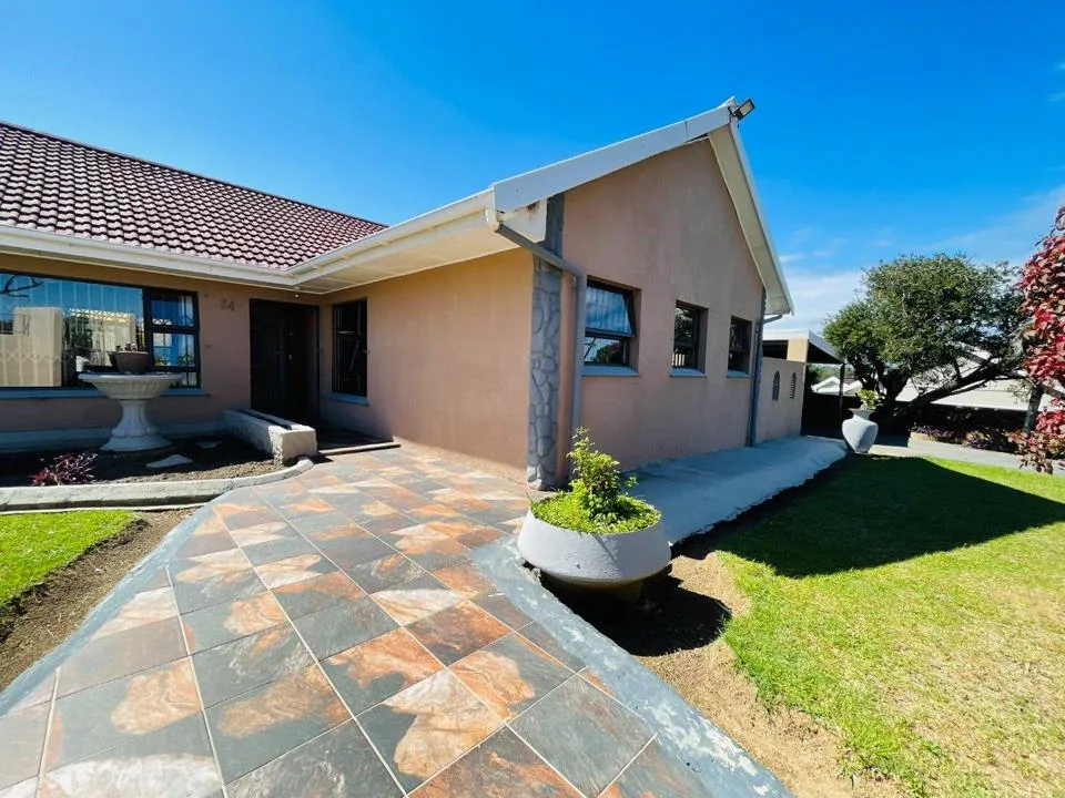 3 Bedroom House for sale in Saxilby
