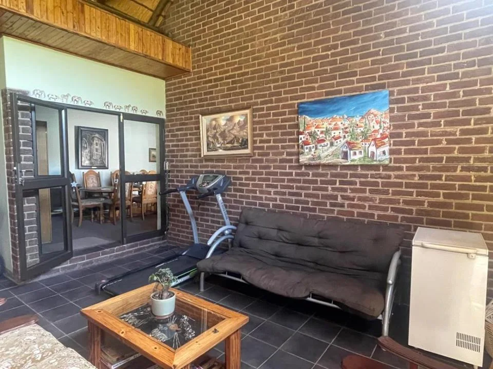 4 Bedroom House for sale in Ficksburg