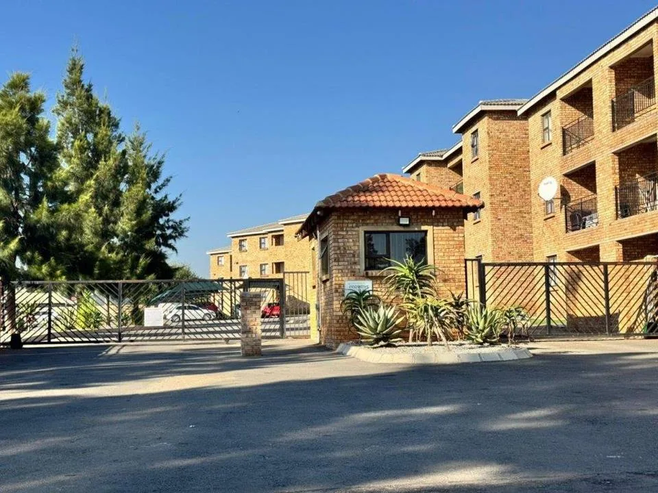 3 Bedroom Apartment / flat to rent in Albertsdal