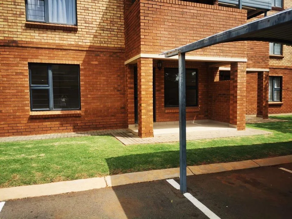2 Bedroom Apartment / flat to rent in Olympus AH