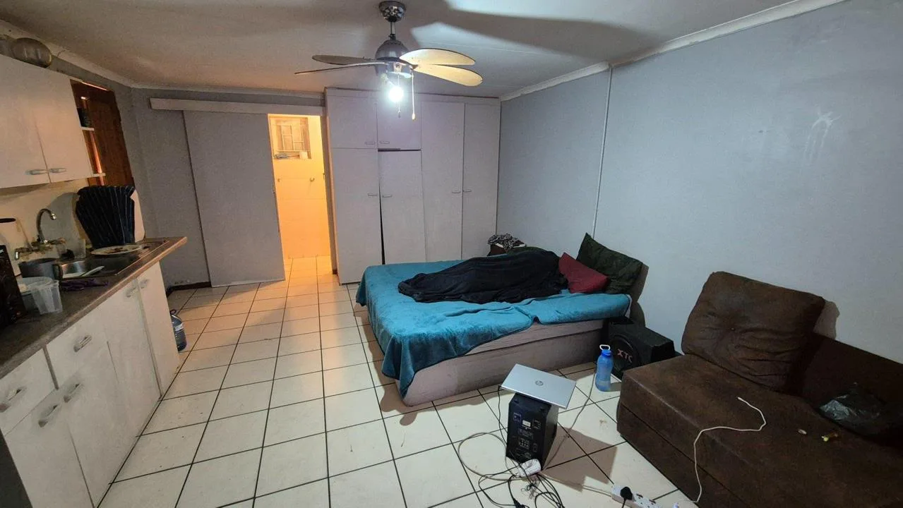 1 Bedroom Apartment / flat to rent in Rhodesdene