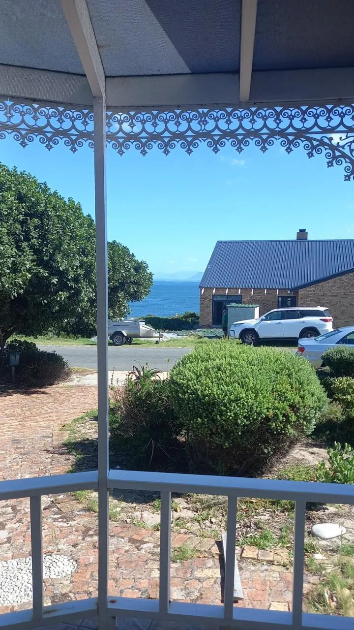 3 Bedroom House to rent in De Kelders