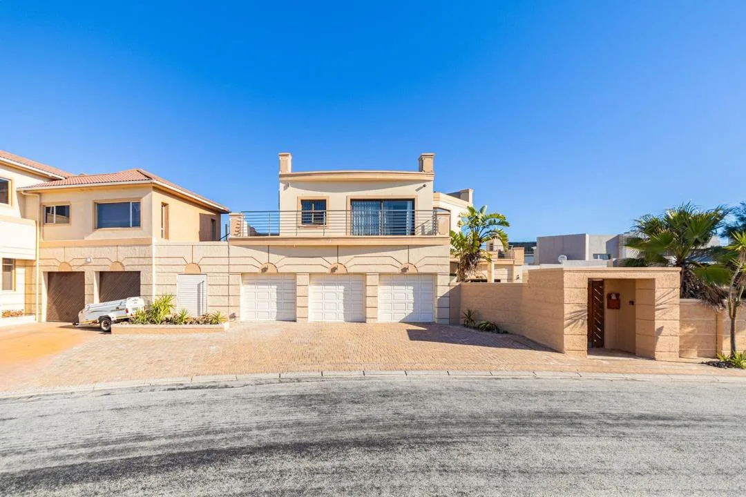 3 Bedroom House to rent in West Beach